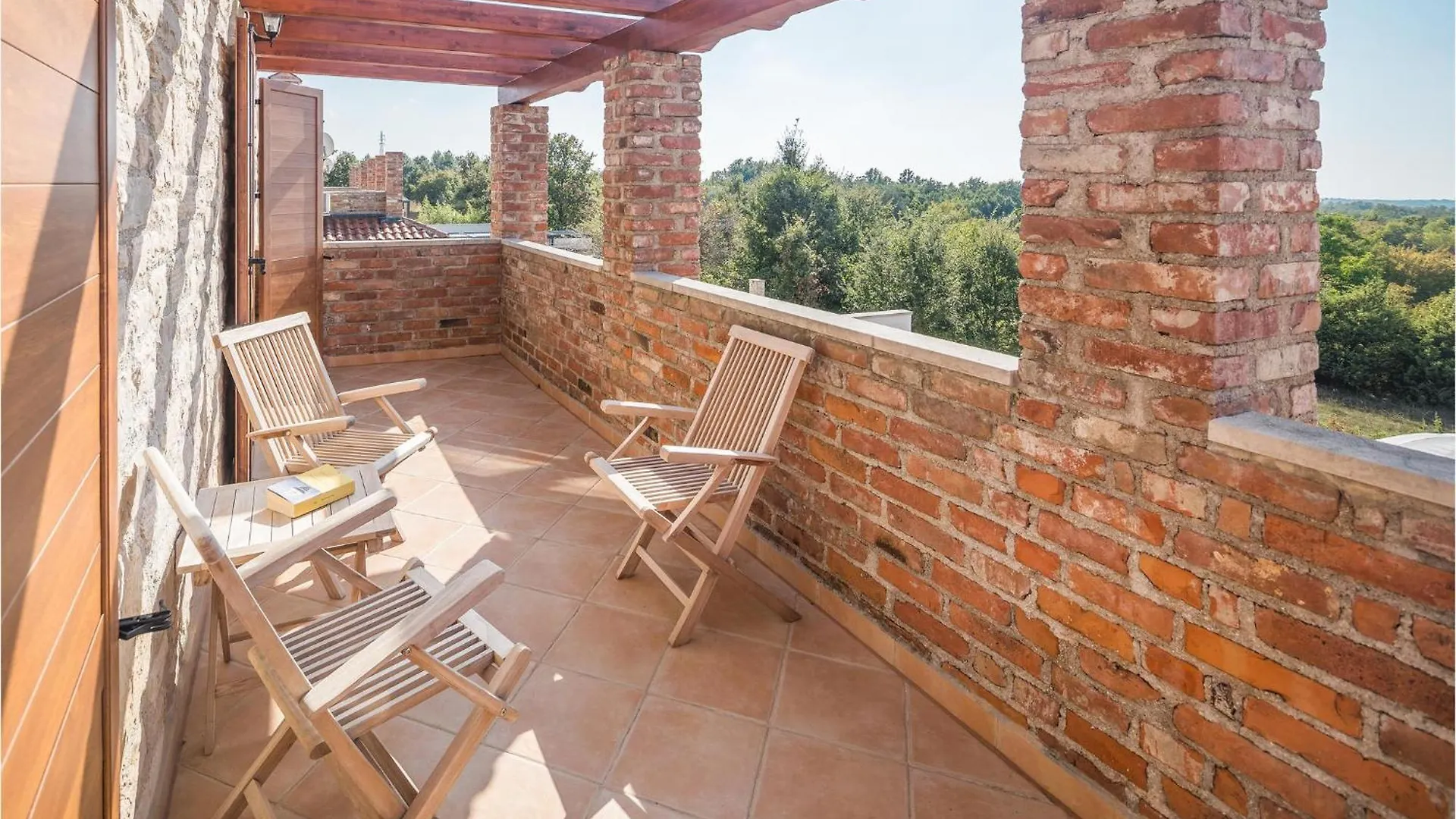 Gorgeous Home In Cabrunici With Wifi