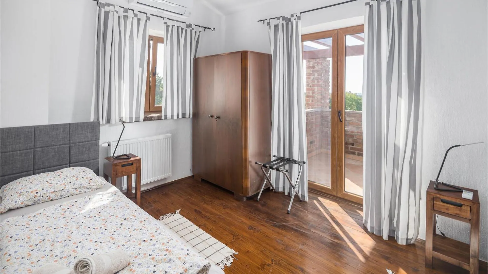 Holiday home Gorgeous Home In Cabrunici With Wifi Croatia