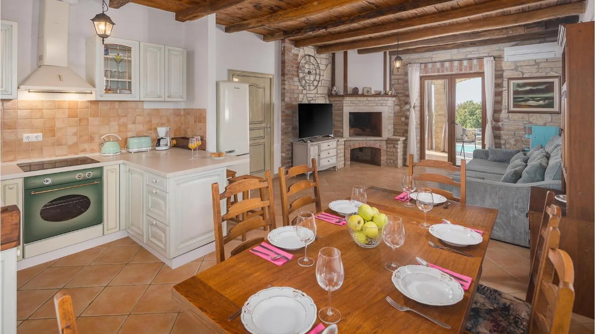Gorgeous Home In Cabrunici With Wifi Holiday home
