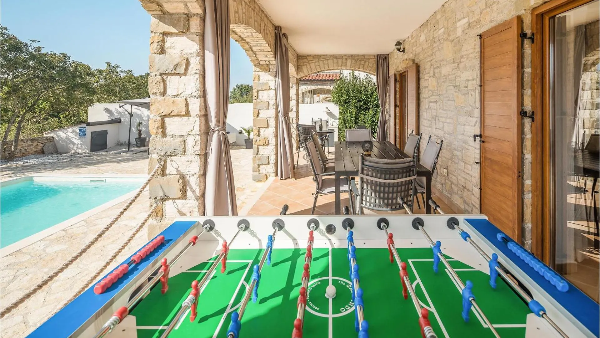 Gorgeous Home In Cabrunici With Wifi 0*,
